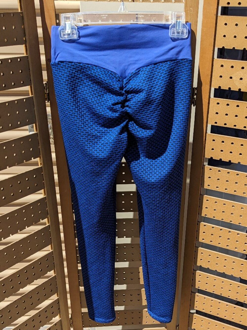 Scrunch Butt Yoga Leggings Sz M **Fundraiser Item**